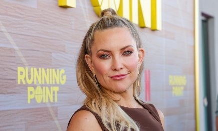 Струнка краля! 46-річна Кейт Гадсон засвітила фігуру в купальнику на Ібіці (ФОТО)