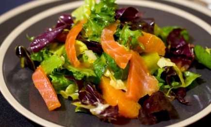 Дракон точно буде в захваті: нереально яскравий салат на Новий рік 2024 (РЕЦЕПТ)