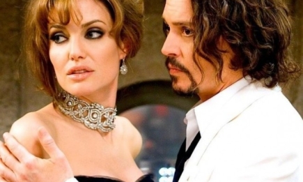 День рождения Анджелины Джоли: актриса поддержала Джонни Деппа в деле о его разводе