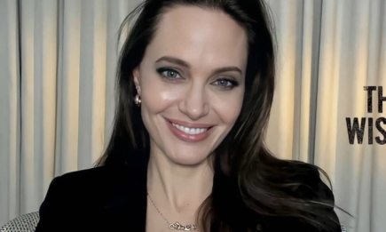 Вечно молодая: Анджелина Джоли очаровала поклонников новым виртуальным выходом (ФОТО)