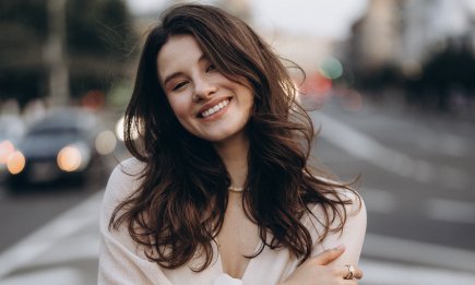 Які парфуми обирає Анастасія Іванюк: зірка серіалу "Прикордонники" назвала улюблені аромати!