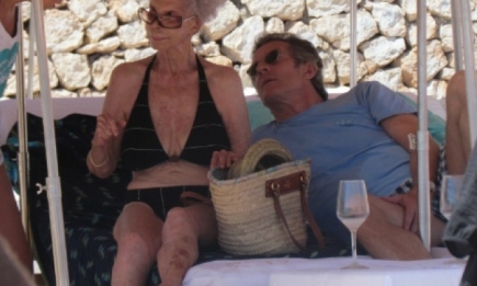 87-летняя герцогиня Альба с 62-летним мужем отдыхает на Ибице