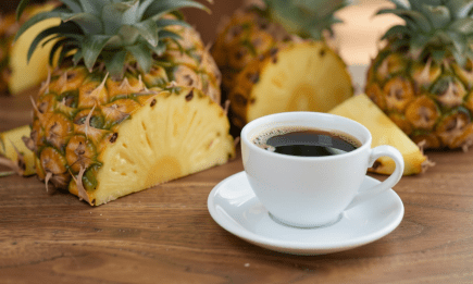 Замість цукру додайте у каву інший інгредієнт: назвали найсмачніший підсолоджувач