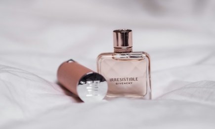 Долой масс-маркет! 4 необычных парфюма для женщин, которые хотят пахнуть "не как все"