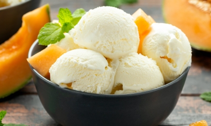 Три ингредиента – и аппетитное мороженое на столе: как приготовить его дома (РЕЦЕПТ)