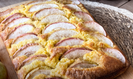 Нереально вкусный яблочный пирог "12 ложек": рецепт для ленивых (ВИДЕО)