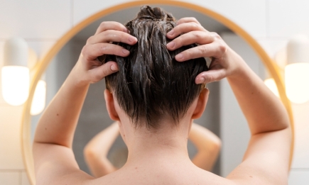 Не навредите: 5 ошибок, которые мы совершаем во время мытья волос