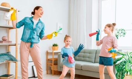 Домашняя рутина и счастливый ребенок: как привлечь малышей к выполнению ваших повседневных дел