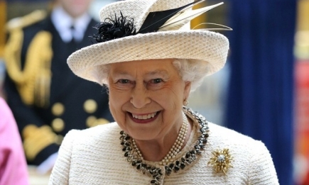Королевская семья посетила пасхальную службу: королева Елизавета II, Кейт Миддлтон, принцы Уильям и Гарри (ФОТО)