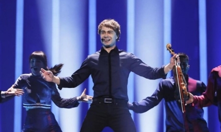Александр Рыбак с песней "That’s How You Write A Song" выступил в финале Евровидения