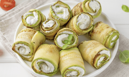 Они покоряют своим вкусом и ароматом: готовим сочные кабачковые рулетики без лишнего жира (РЕЦЕПТ)