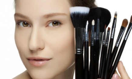 Чем различаются кисти для макияжа