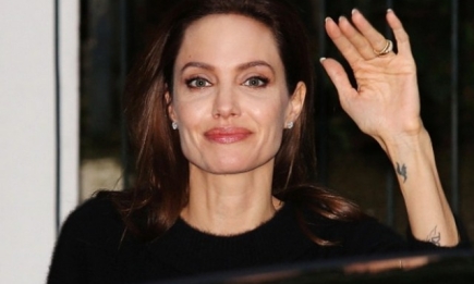 Излишняя худоба помешала Анджелине Джоли увеличить грудь
