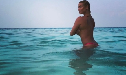 Анастасия Волочкова шокировала Instagram купальником "с проветриванием" (ФОТО)