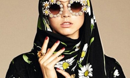 Цветок в пустыне: Dolce &amp; Gabbana оденут мусульманок в гламурные хиджабы