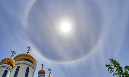 В Украине на Троицу наблюдали солнечное гало (ФОТО)