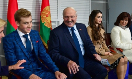 "Это просто краш на все века": в сети обсуждают фото младшего сына Александра Лукашенко
