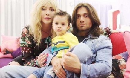 Ирина Билык с мужем и сыном впервые появились вместе на обложке журнала