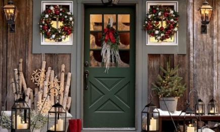 Как преобразить жилище: украшаем дверь к Новому году