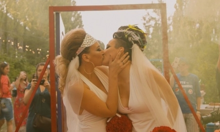 В Украине впервые сыграли однополую свадьбу