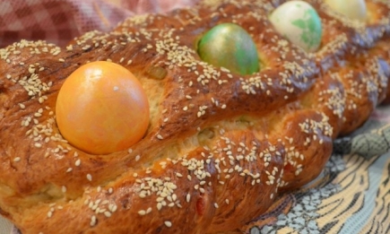 Пасха: как приготовить греческий пасхальный хлеб