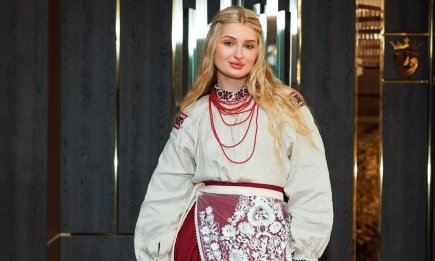 Знайома з Тереном та має медаль ПЦУ: цікаві факти про зірку "Холостяка-14" Віточку Зварич