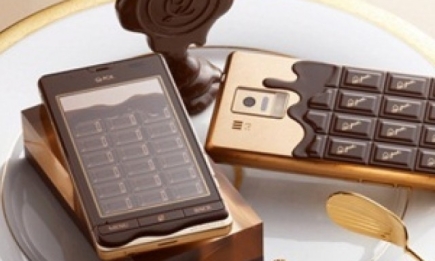 Ко Дню Валентина выпущен шоколадный смартфон