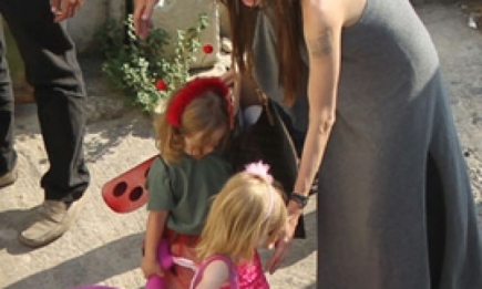 Анджелина Джоли и Бред Питт с детьми на Мальте. ФОТО
