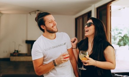 Почему парень похож на парковочное место? 15 смешных шуток про мужчин