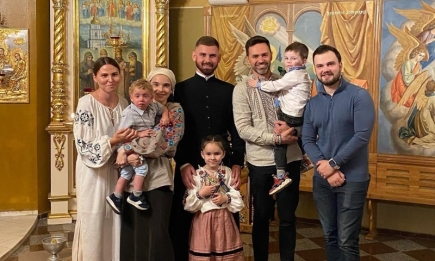 Тімур та Інна Мірошниченки хрестили прийомного сина у монастирі (ФОТО)