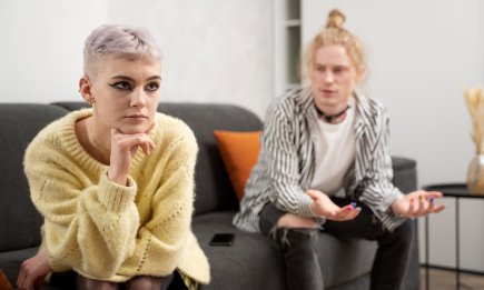 Почему человек, который вас оскорбил, снова лезет в диалог: ответ, который может раздражать