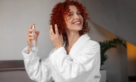 Невидимая, но очаровательная аура: 5 люксовых парфюмов для волос, которые увлажняют и пахнут аристократично. Ими пользуются француженки