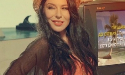 Елка презентовала клип на песню "Тело офигело"