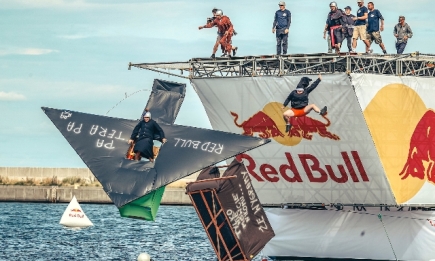 Red Bull Flugtag: невероятные факты о соревнованиях самодельных летательных аппаратов