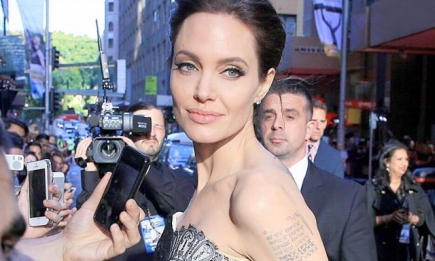Анджелина Джоли заработала серьезную болезнь, с головой уйдя в работу, чтобы не думать про развод с Брэдом Питтом