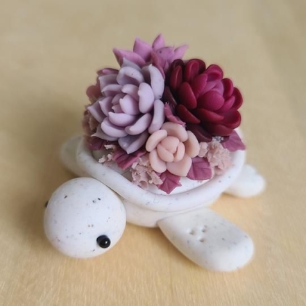 Статуетка черепашки з квітами, фото