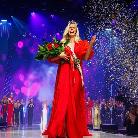 Впервые в истории конкурса: на "Мисс Америка-2024" победила военная красавица (ВИДЕО) - фото №2