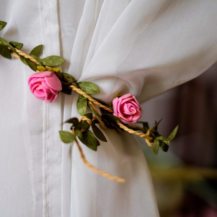Тримач для штор у рожевих трояндах, фото