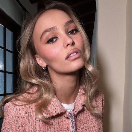 Модний макіяж губ Ніни Парк, фото