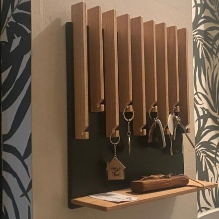 Як зробити ключницю для дому