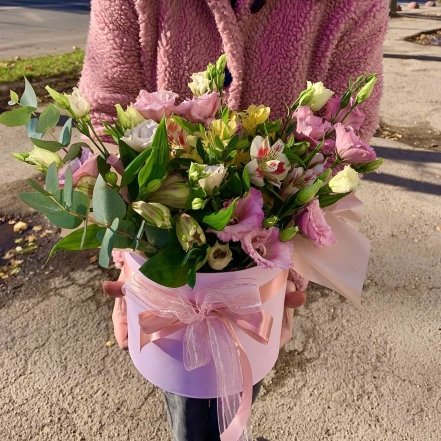 Які квіти купити для колег