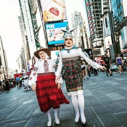 Верка Сердючка с мамой, фото