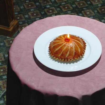 Тренд на реалістичні свічки-десерти