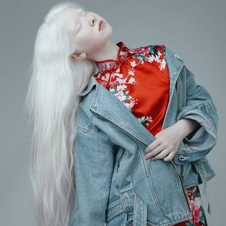 Неземные! Сестры-альбиносы из Казахстана стали востребованными моделями (ФОТО) - фото №4