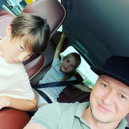 Андрій Хливнюк з дітьми, фото