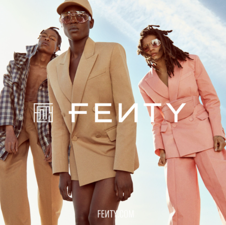Компания LVMH закрывает бренд одежды Рианны Fenty - фото №2