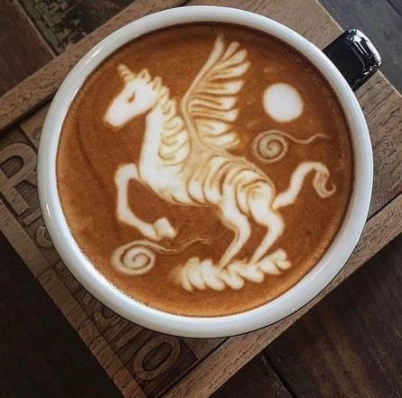 Рисуем на кофе: красивые идеи картинок в чашке (ВИДЕО) - фото №8