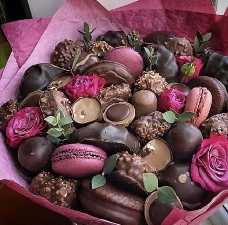 Сладкие и фруктовые: эксклюзивные букеты на День Валентина.