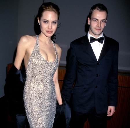 Анджелина Джоли спровоцировала слухи о возвращении к бывшему мужу - фото №1