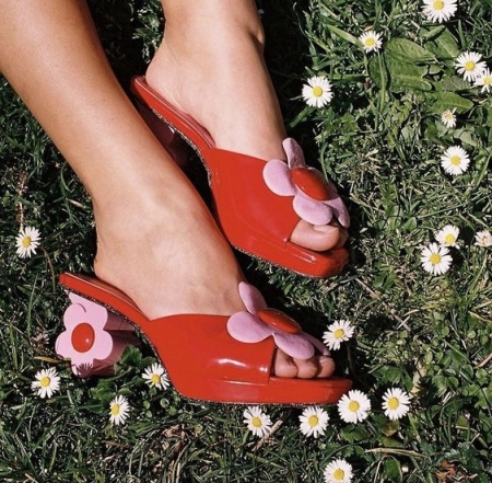Летняя обувь в цветочек